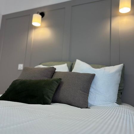 Ferienwohnung Duplex Raffine, Elegant & Climatise - La Mezz Nîmes Exterior foto